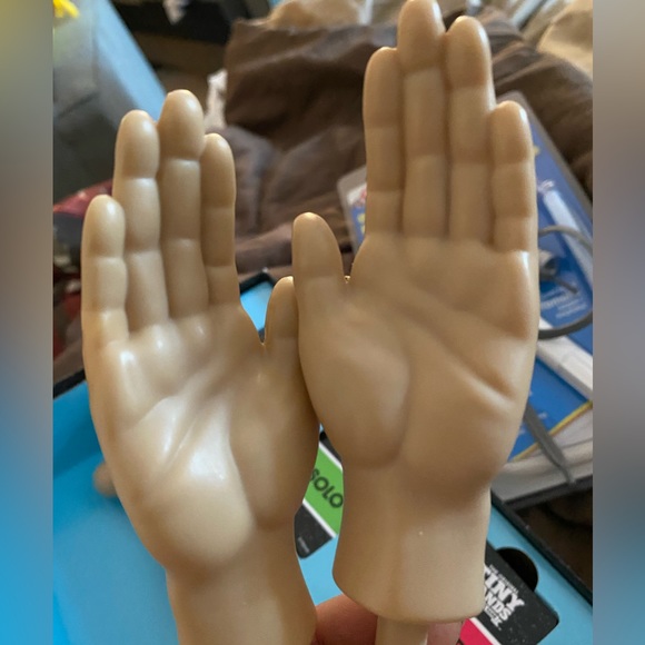 THE ORIGINAL TINY HANDS CHALLENGE BOARD GAME COMPLETE - Picture 5 of 6